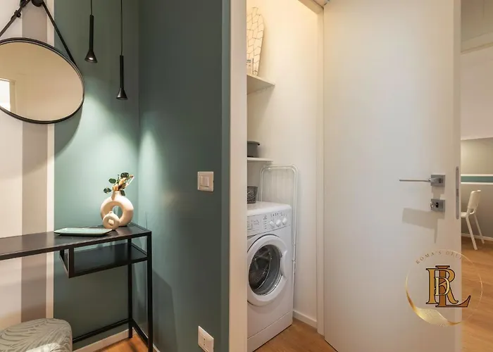 Apartment Silverius - Roma's Delightful *